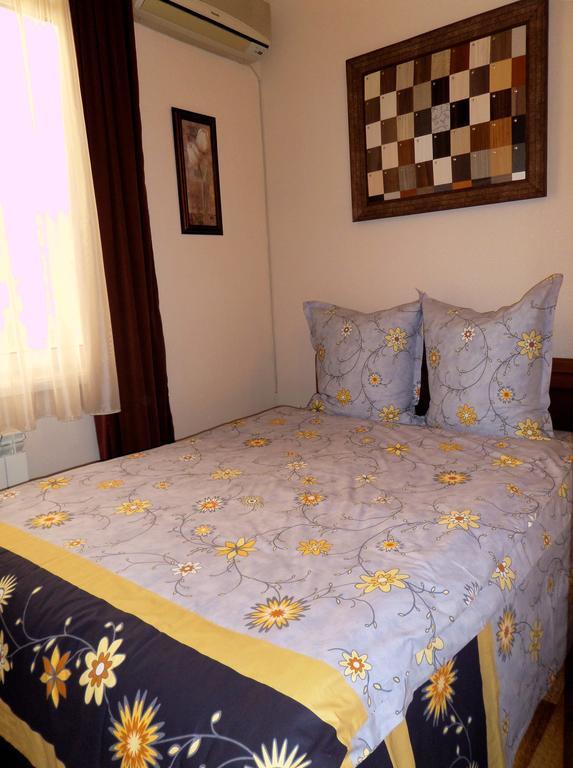 Ara & Gaya Аpartment Apartment Yerevan Ngoại thất bức ảnh