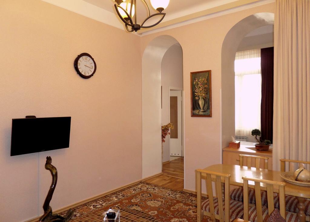 Ara & Gaya Аpartment Apartment Yerevan Ngoại thất bức ảnh