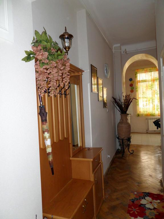Ara & Gaya Аpartment Apartment Yerevan Ngoại thất bức ảnh
