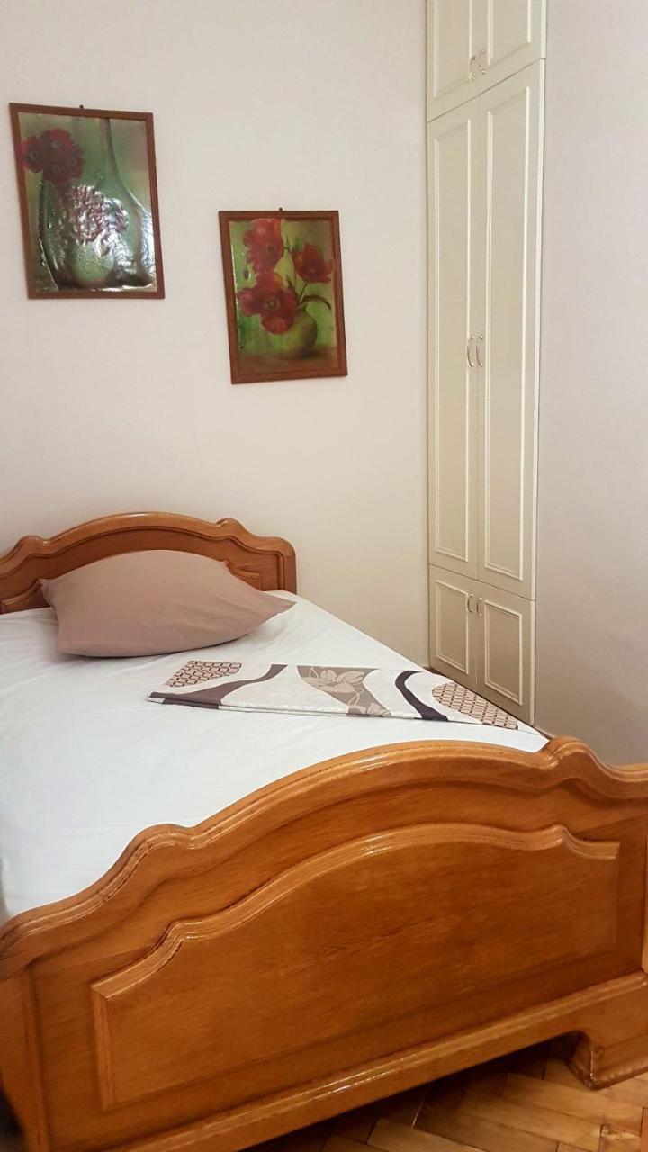 Ara & Gaya Аpartment Apartment Yerevan Ngoại thất bức ảnh